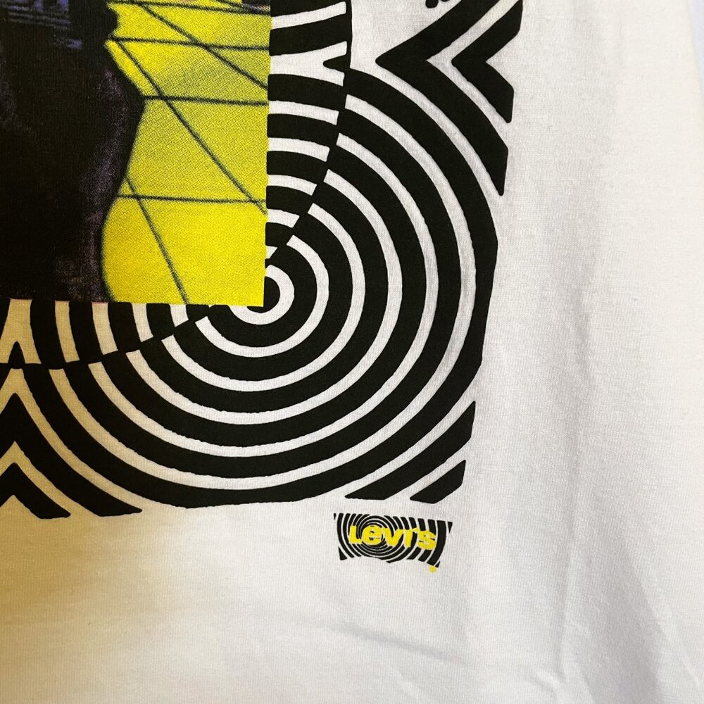 RETRO Levi & Co Vintage NWT Shop Revival T-Shirt. Relaxed Fit Graphic Art Tee. - Picture 4 of 10